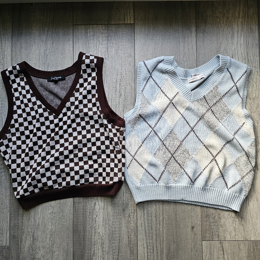 2 Pairs of Girl's Vests